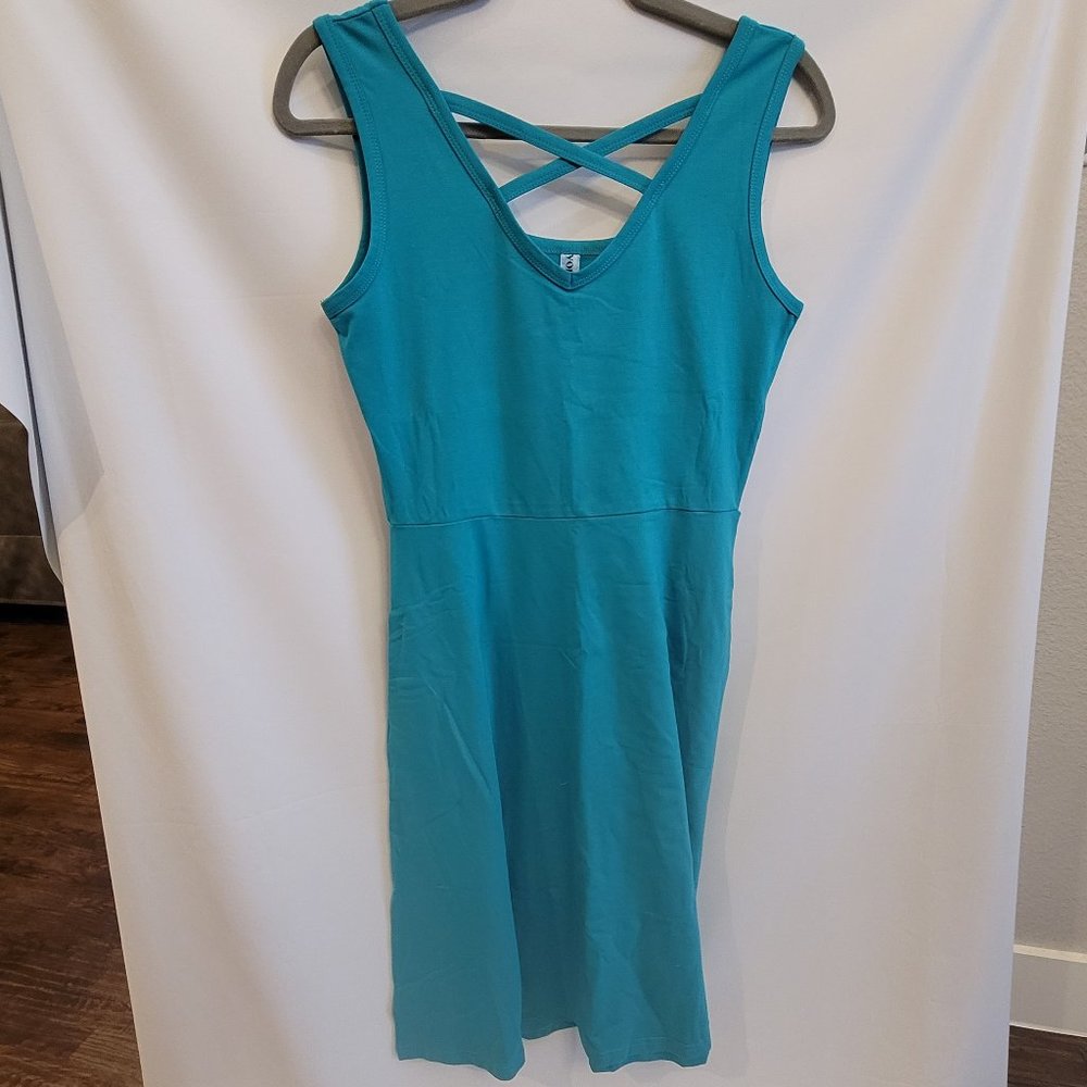 NWOT Vobcty Sleeveless Midi Dress